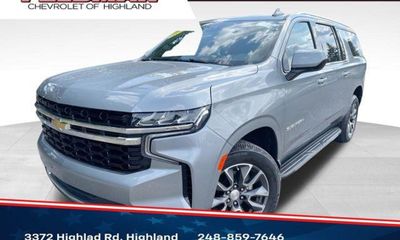 2023 Chevrolet Suburban LS