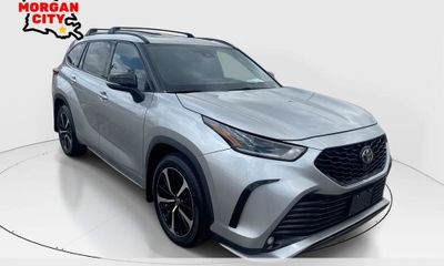 2022 Toyota Highlander XSE