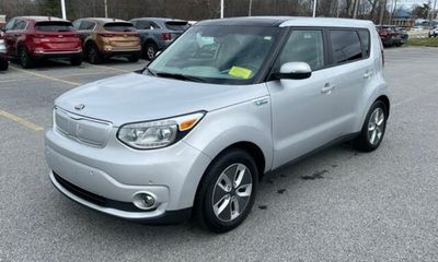 2017 Kia Soul EV With Pano