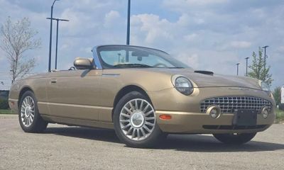 2005 Ford Thunderbird