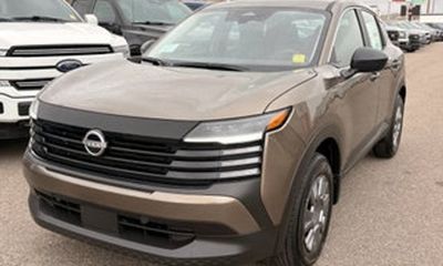 2026 Nissan Kicks MPV S