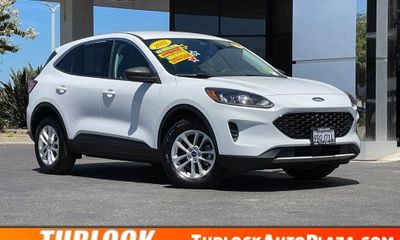 2022 Ford Escape SE Fhev