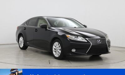 2014 Lexus ES 300H