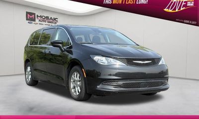 2024 Chrysler Voyager LX