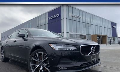 2018 Volvo S90 Momentum