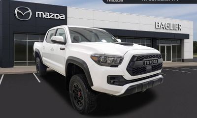 2018 Toyota Tacoma SR SR5 TRD