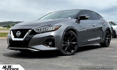 2022 Nissan Maxima