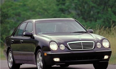 2000 Mercedes-Benz E-Class E320