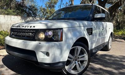2013 Land Rover Range Sport HSE LUX