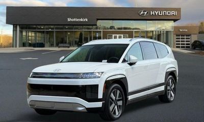 2026 Hyundai Ioniq 9 SEL