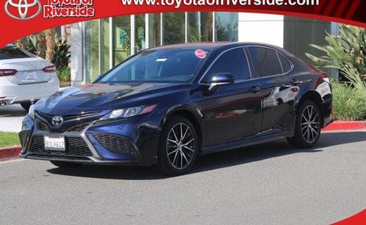 2021 Toyota Camry SE