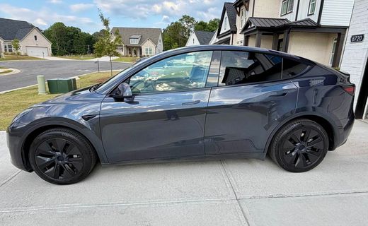 2025 Tesla Model Y Long Range
