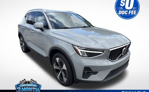 2024 Volvo XC40 Plus Bright