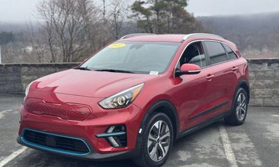 2022 Kia Niro S EX