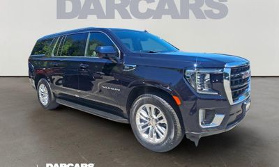 2023 GMC Yukon XL SLE