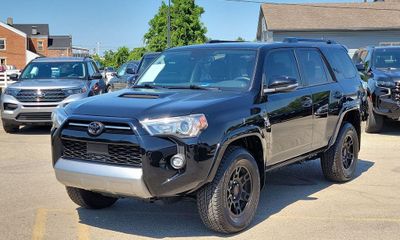 2024 Toyota 4RUNNER TRD Offroad Prem