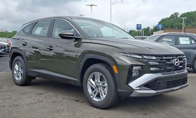 2026 Hyundai Tucson SE