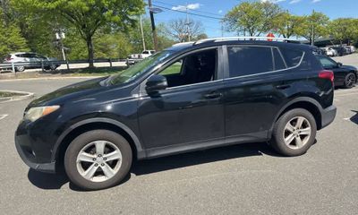 2013 Toyota RAV4 Sports