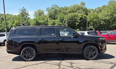 2026 Jeep Grand Wagoneer L Summit