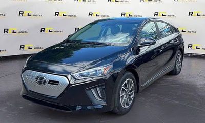 2021 Hyundai Ioniq SE