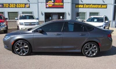 2015 Chrysler 200 200S