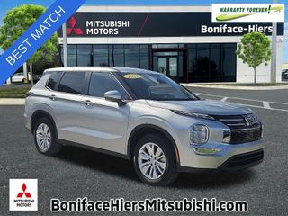 2025 Mitsubishi Outlander ES