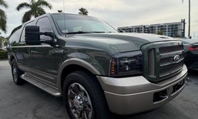 2005 Ford Excursion Eddie Bauer