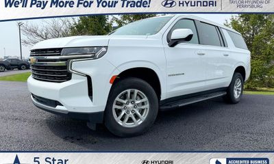 2024 Chevrolet Suburban LT
