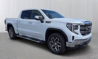 2026 GMC Sierra SLT