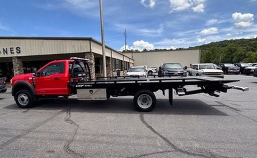 2024 Ford F-600 XL DRW