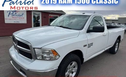 2019 Ram 1500 SLT