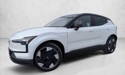 2026 Volvo EX30 Plus