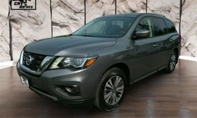 2020 Nissan Pathfinder SV