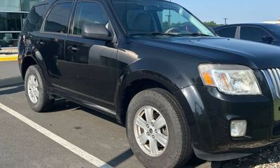 2011 Mercury Mariner Luxury
