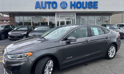 2019 Ford Fusion SEL Hybrid