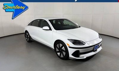 2024 Hyundai Ioniq 6 SE