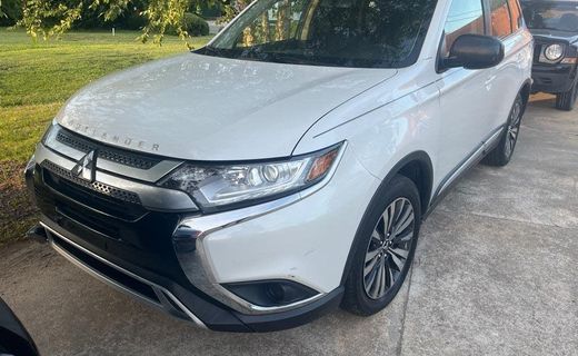2020 Mitsubishi Outlander ES