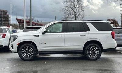 2023 GMC Yukon AT4
