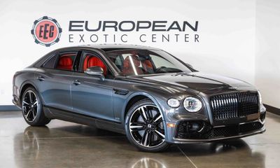 2021 Bentley Flying Spur W12 Sedan