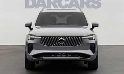 2026 Volvo XC90 Plus Bright