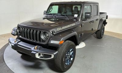 2026 Jeep Gladiator Sport