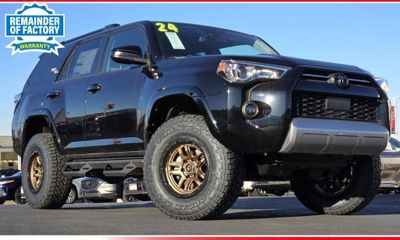 2024 Toyota 4RUNNER TRD Offroad