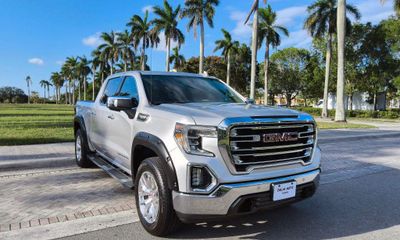 2019 GMC Sierra SLT