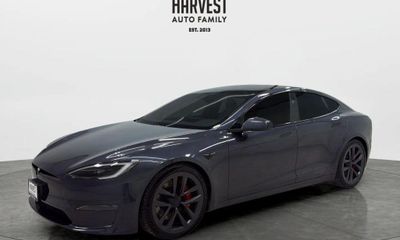 2023 Tesla Model S Plaid