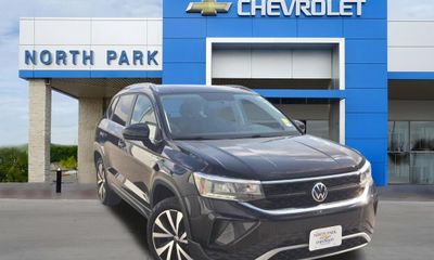 2022 Volkswagen Taos 4Motion SE