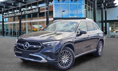 2025 Mercedes-Benz GLC-Class GLC300