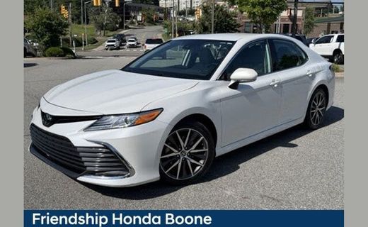 2022 Toyota Camry XLE
