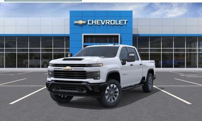 2026 Chevrolet Silverado HD Custom
