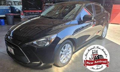 2017 Toyota Yaris IA Base