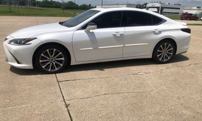 2021 Lexus ES 350 Premium